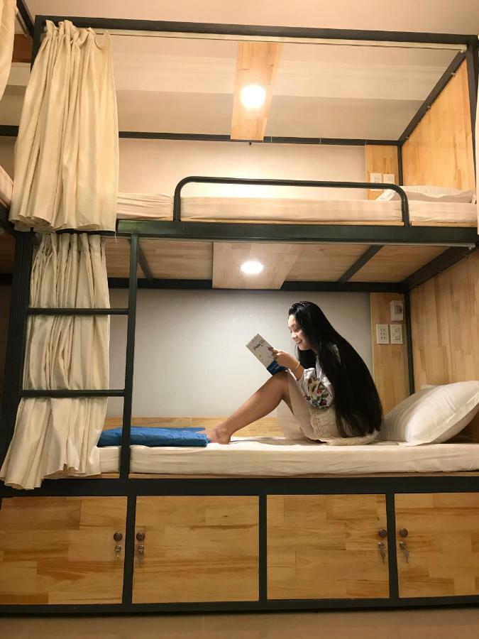 The Lily & Coffee TP. Hồ Chí Minh